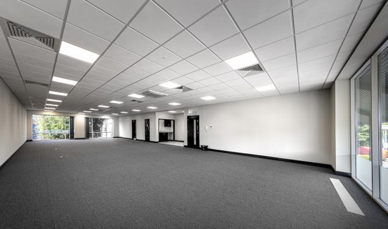 Office in Slough - photo 2