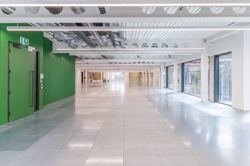 Office in London - photo 3