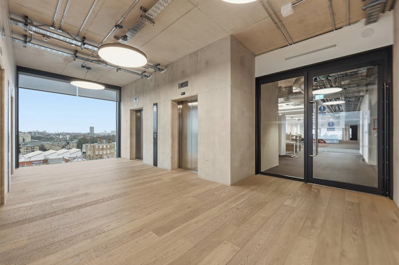 Office in London - photo 3