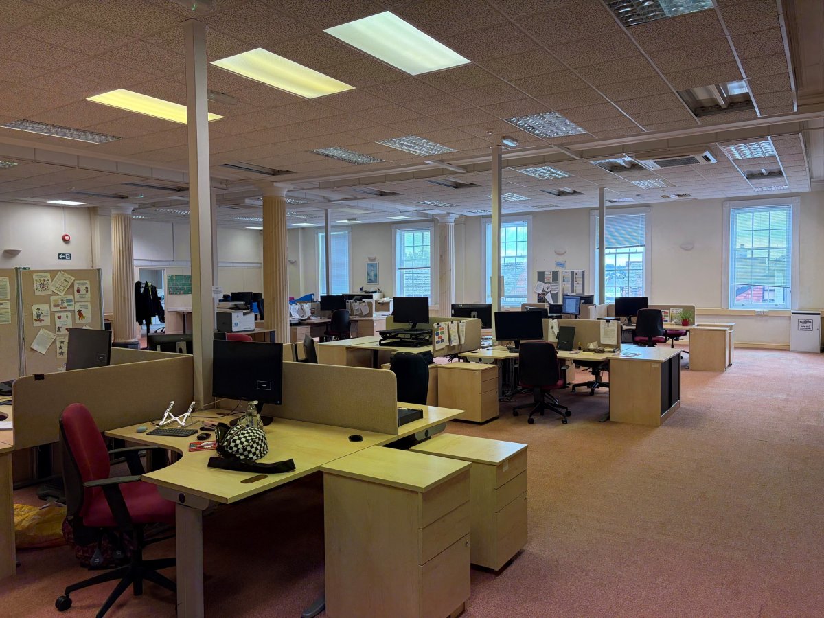 Office in Lincoln - photo 4
