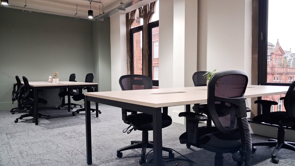 Office in Leeds - photo 3