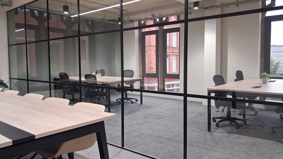 Office in Leeds - photo 4