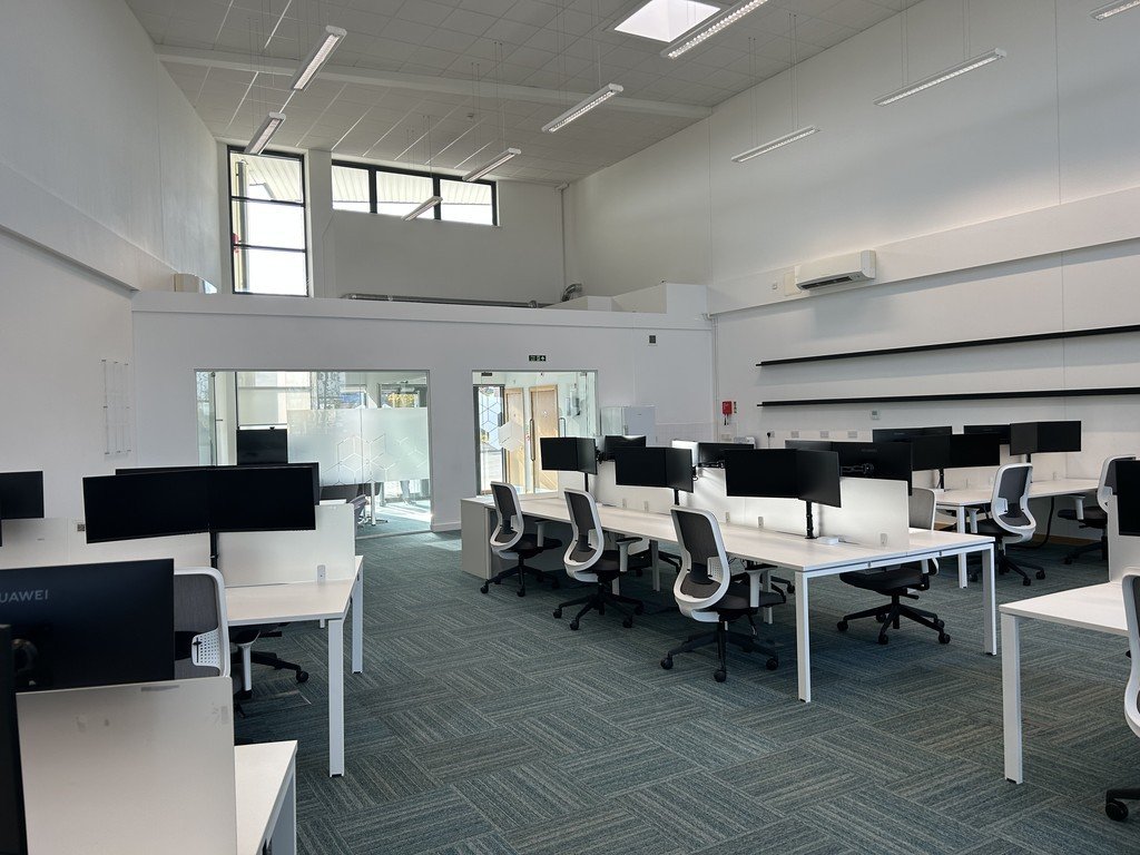 Office in Stanway - photo 2