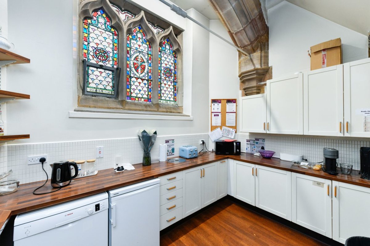 Office in Derby - photo 4