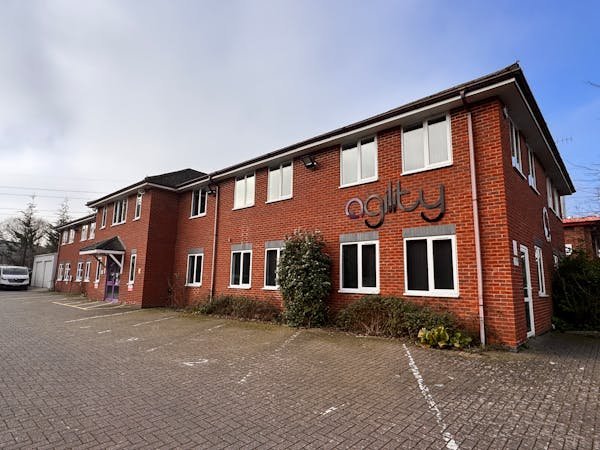 Office in Bromsgrove - photo 2