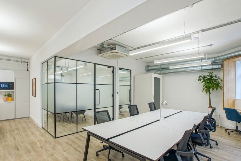 Office in London - photo 3