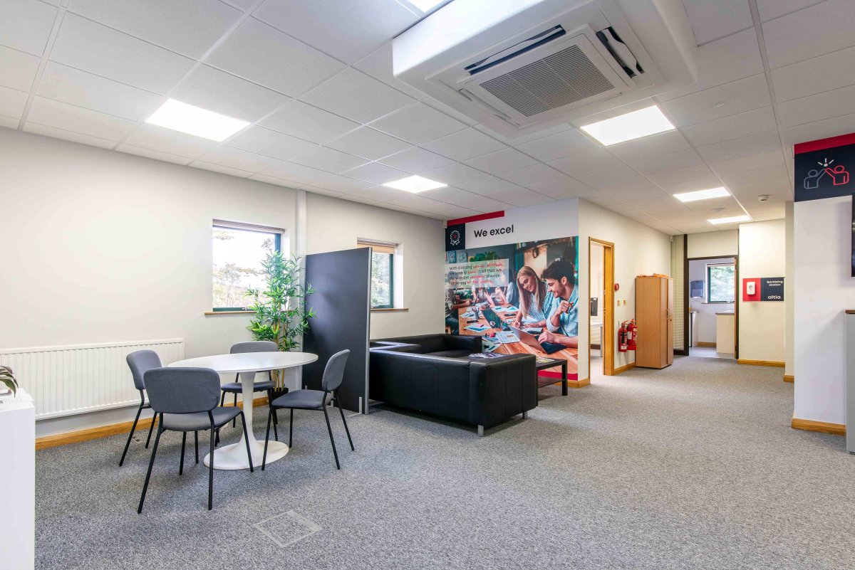 Office in Nottingham - photo 3