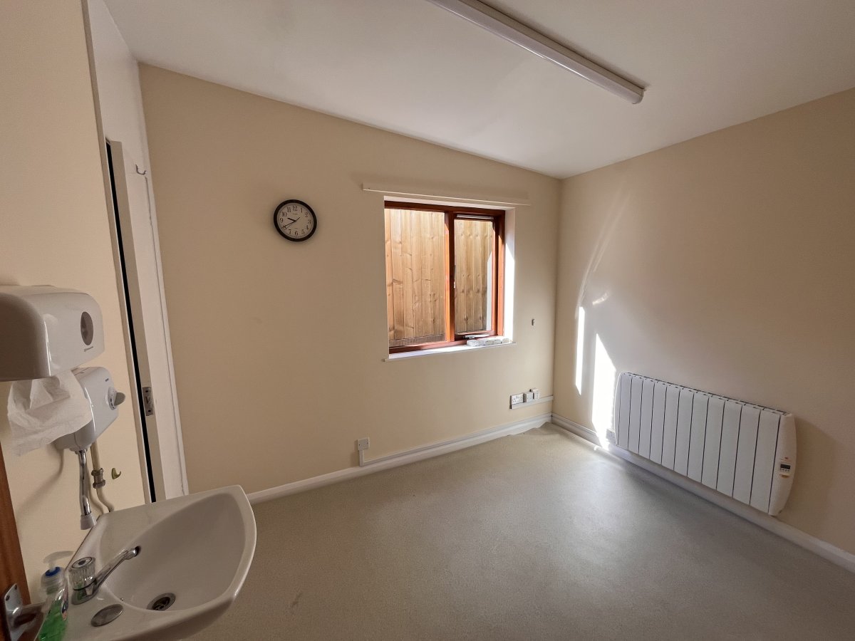Office in Newton Poppleford - photo 3