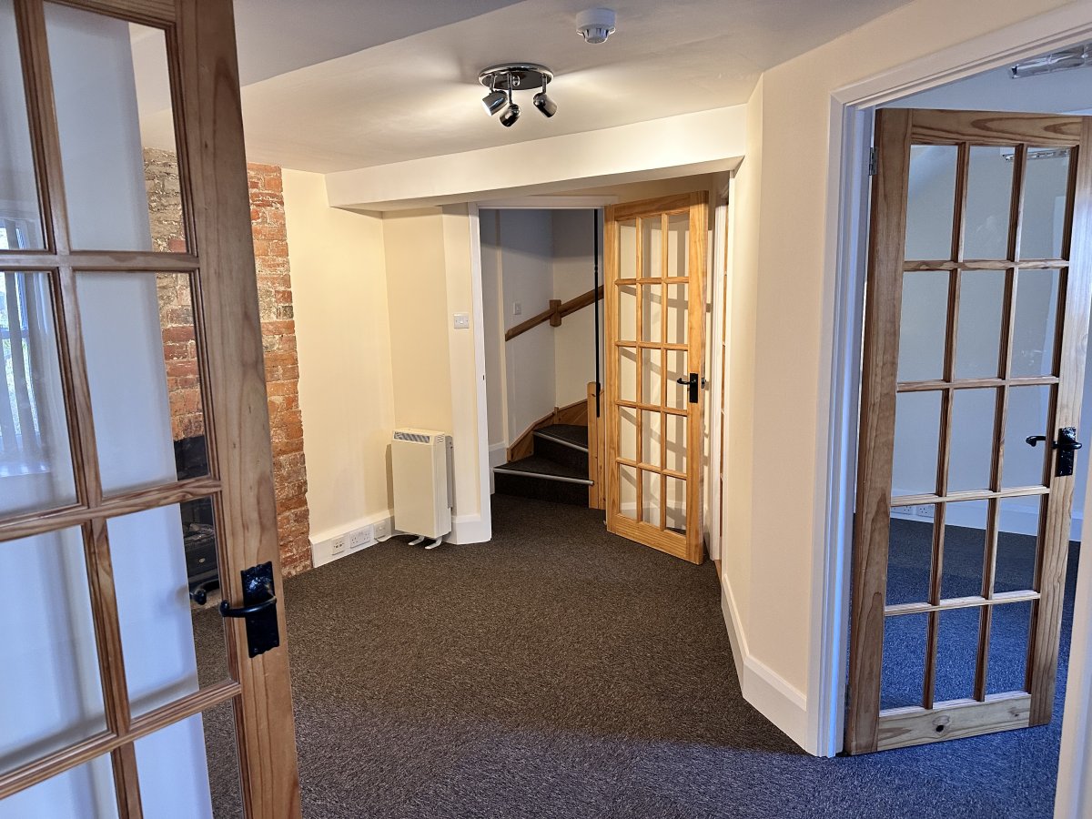 Office in Beckington - photo 3