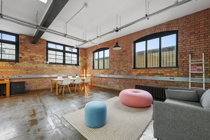 Office in London - photo 2