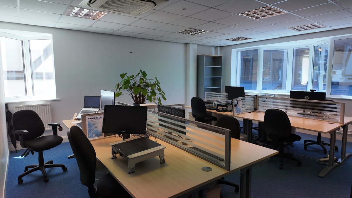 Office in Guildford - photo 4