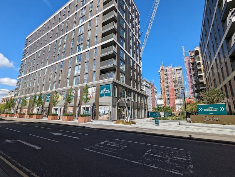 Office in Staines-upon-Thames - photo 2