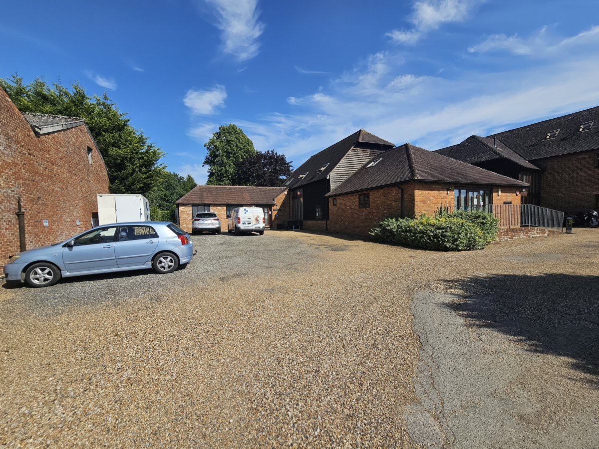 Office in Maidstone - photo 3