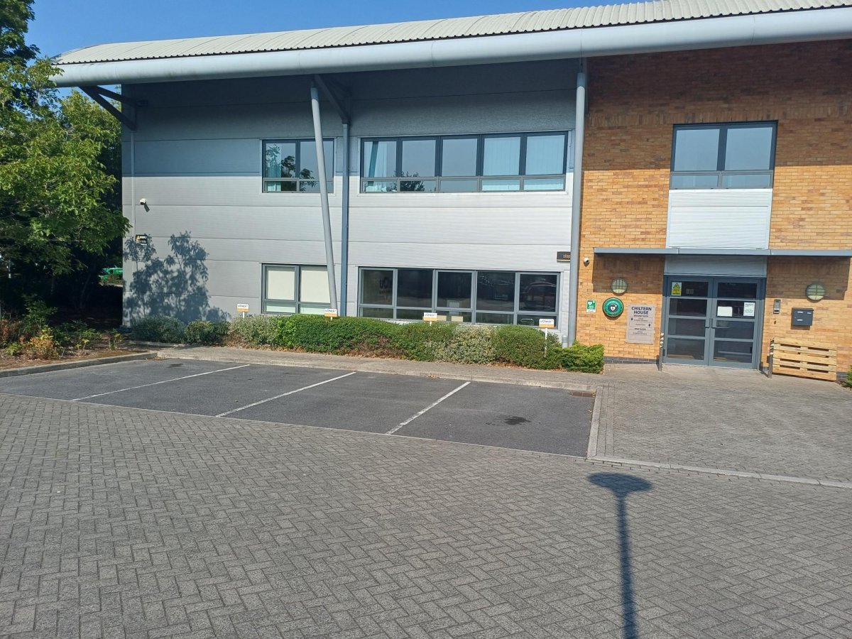 Office in Marsh Barton Trading Estate - photo 2