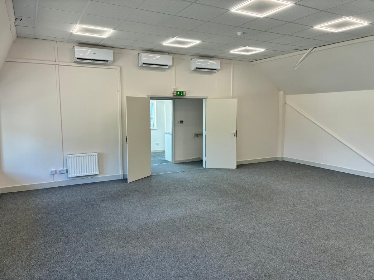Office in Banbury - photo 4
