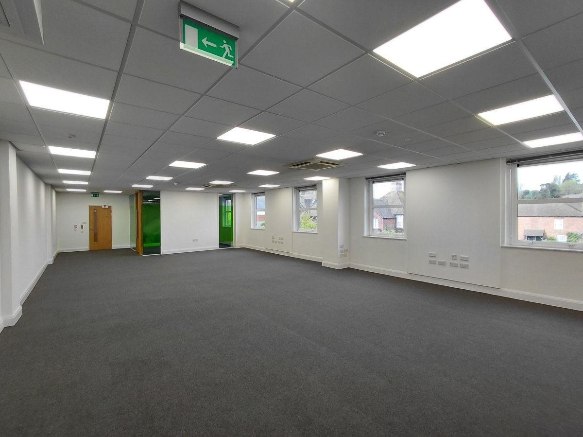 Office in Westerham - photo 3