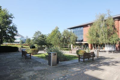 Office in Fareham - photo 3