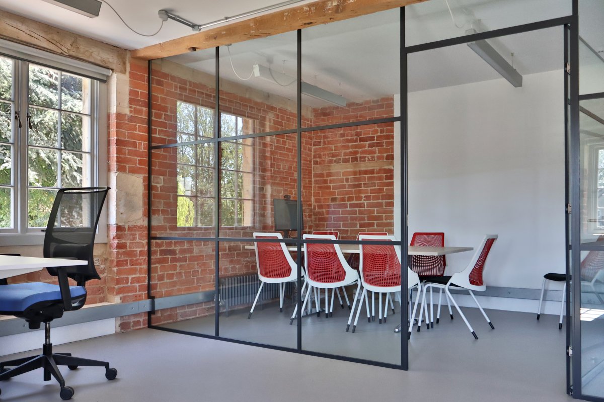 Office in Holt - photo 4