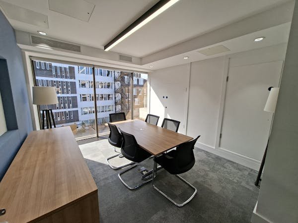 Office in London - photo 2