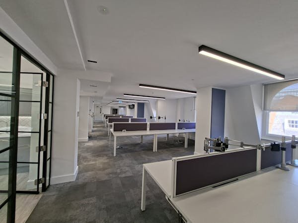 Office in London - photo 4