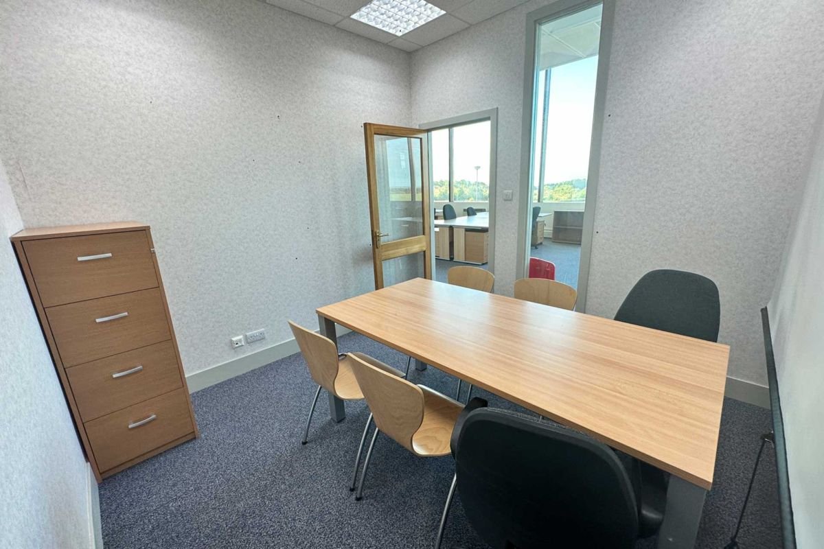Office in Ayr - photo 2