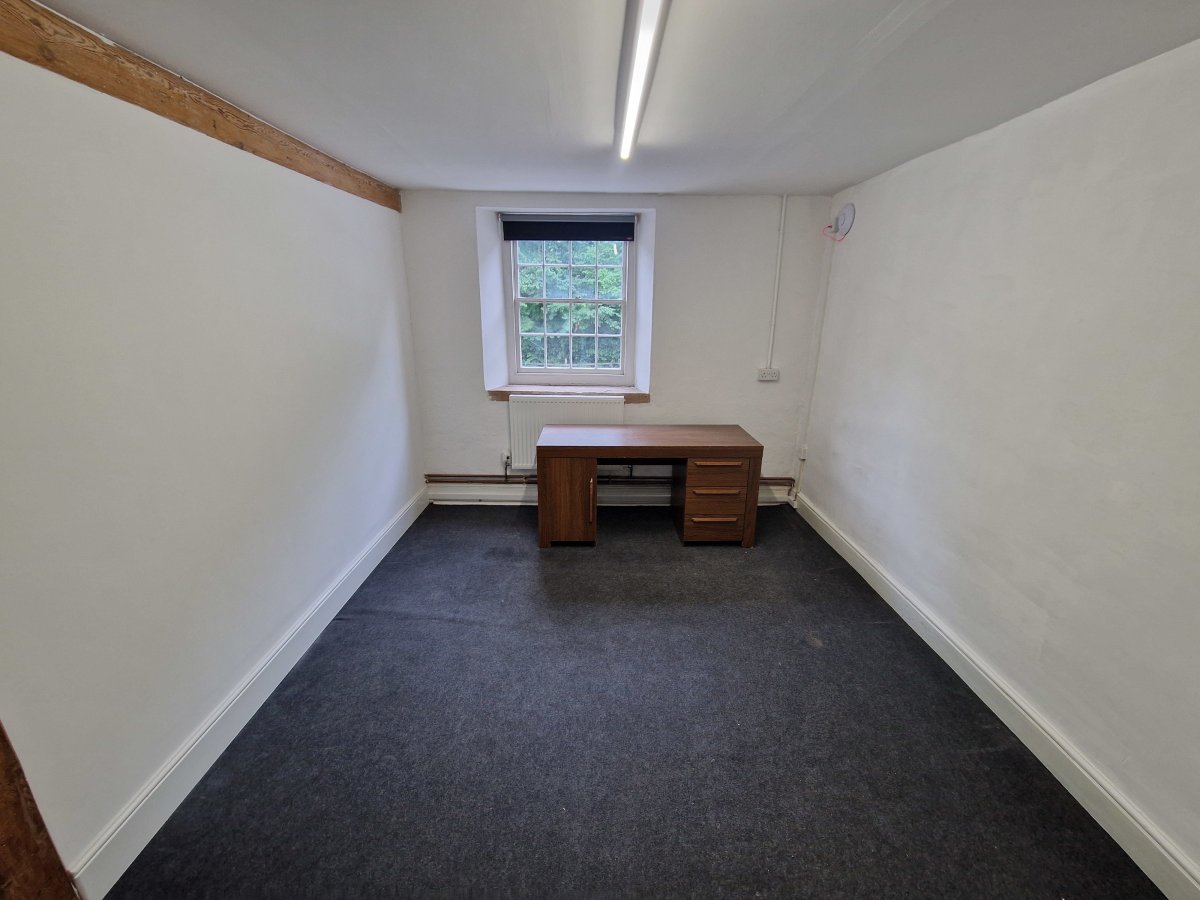 Office in Cromford - photo 3