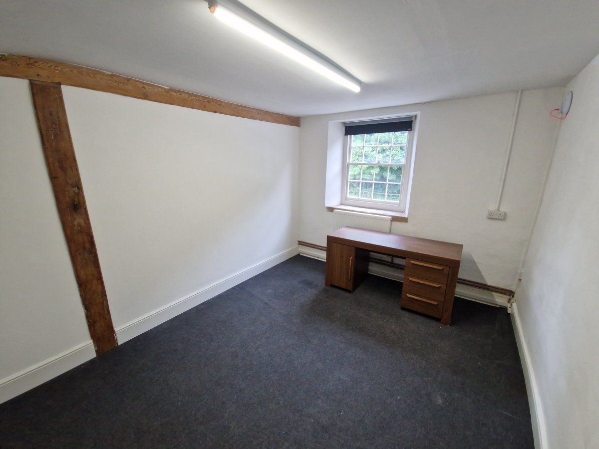 Office in Cromford - photo 4