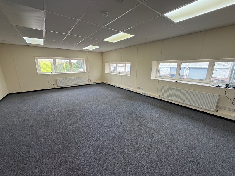 Office in Poole - photo 4