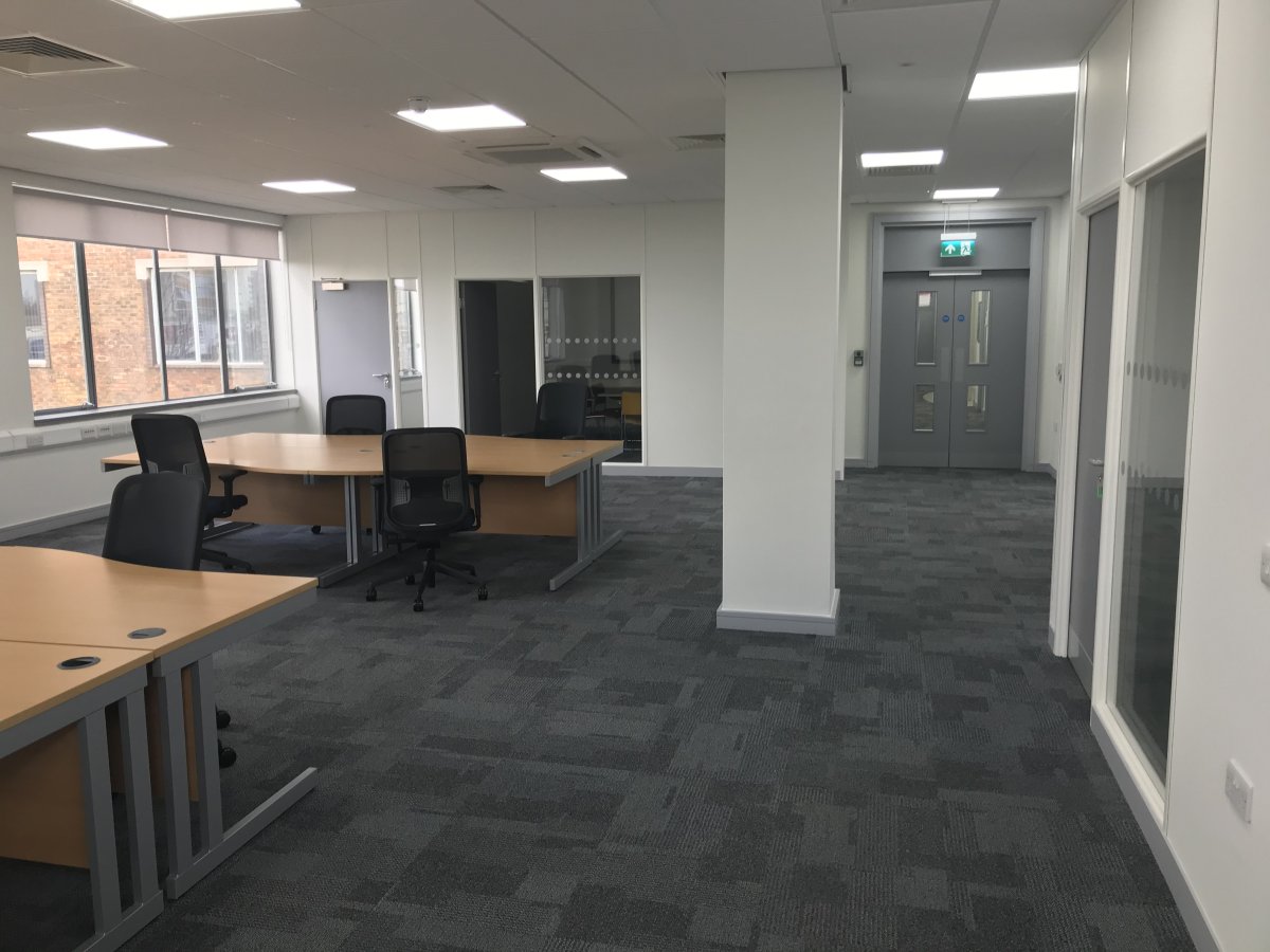 Office in London - photo 4
