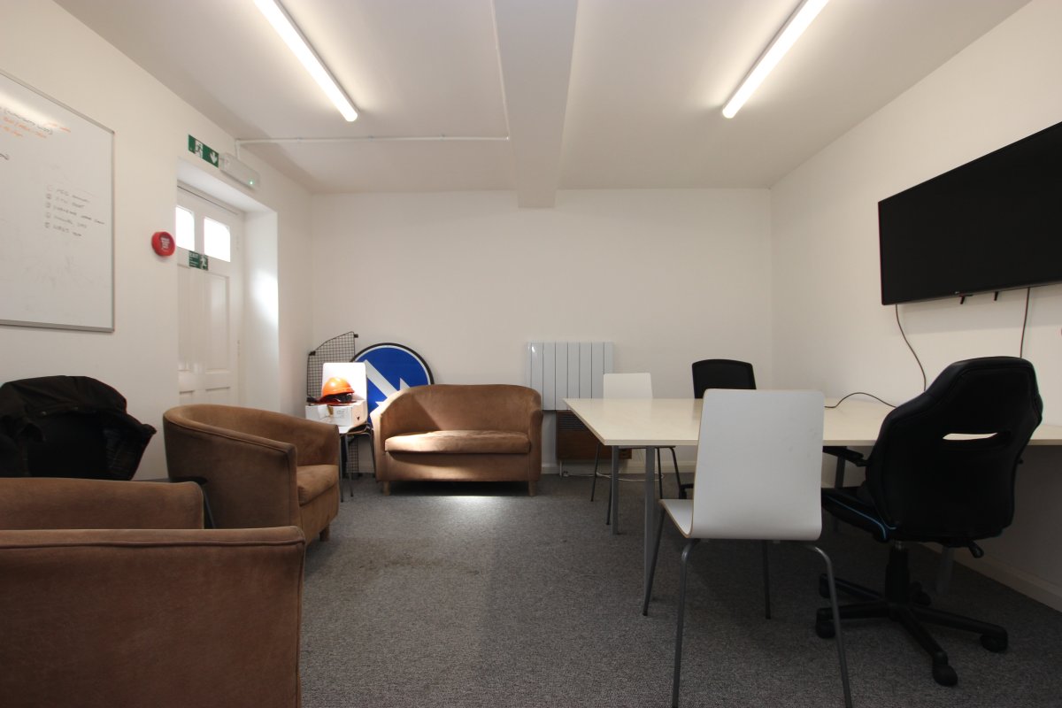 Office in Sleaford - photo 3