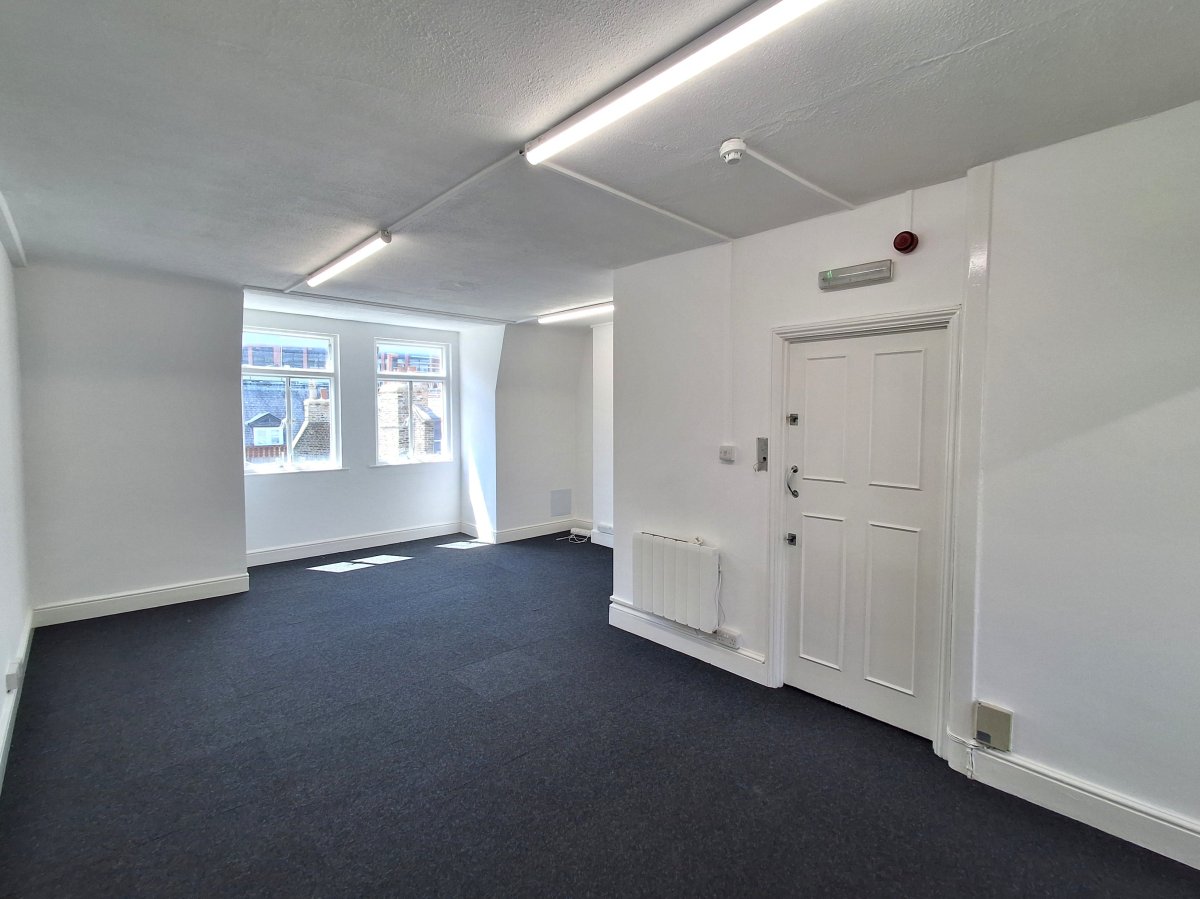Office in London - photo 4