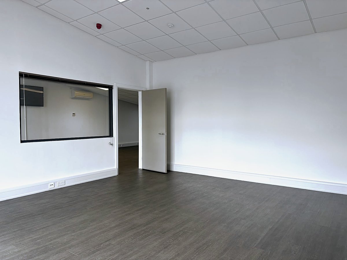 Office in Colchester - photo 4