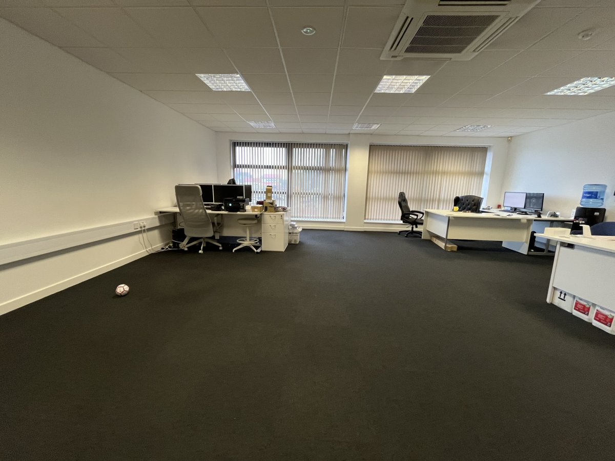 Office in Felixstowe - photo 2