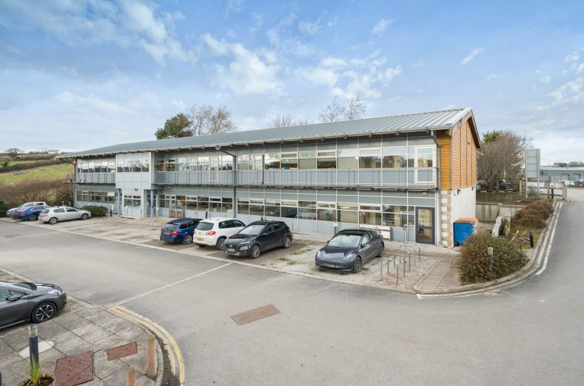 Office in Newham - photo 2