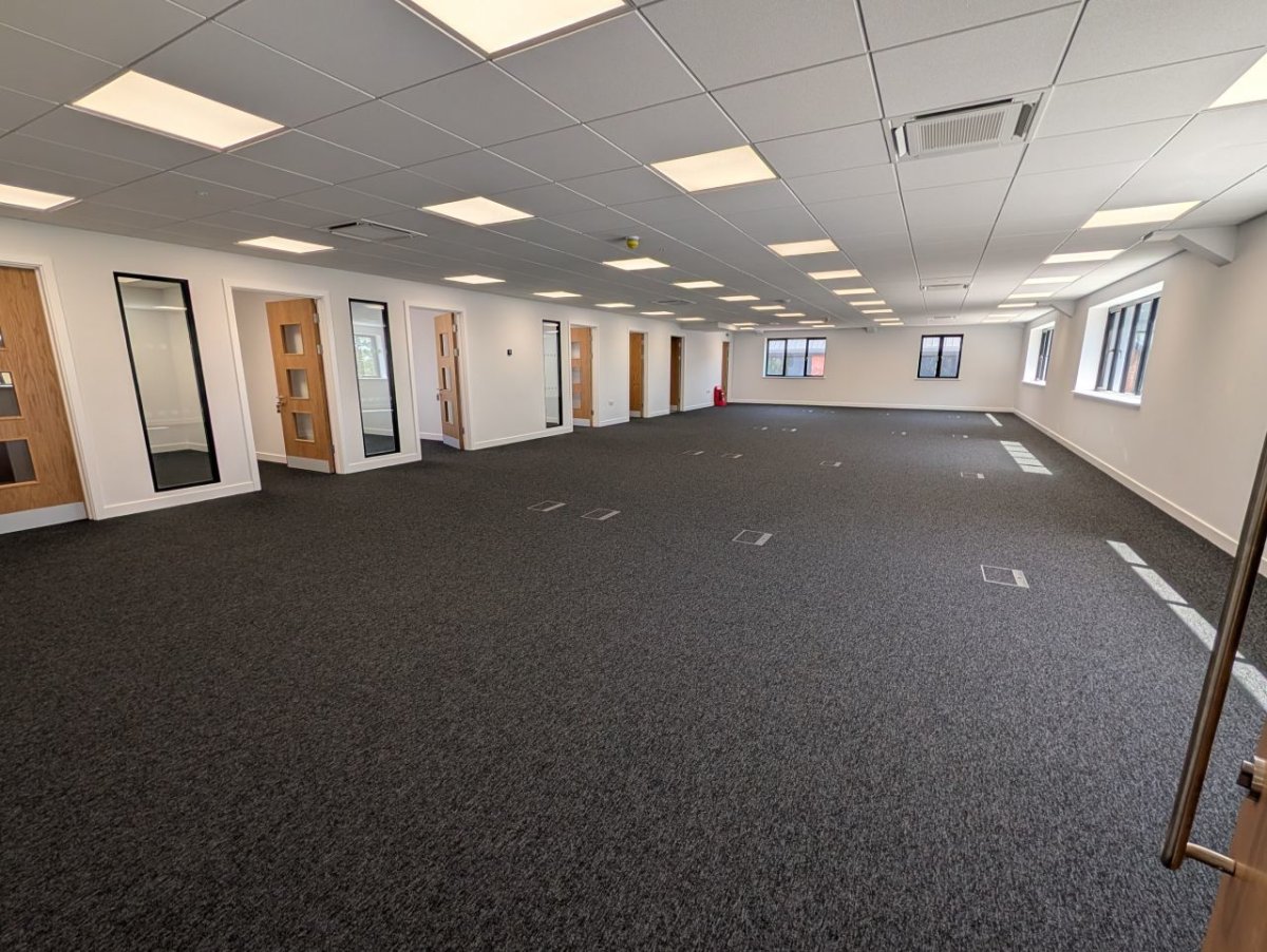 Office in Colchester - photo 3