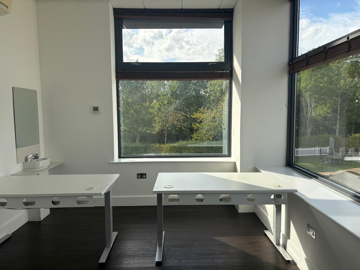 Office in Colchester - photo 3