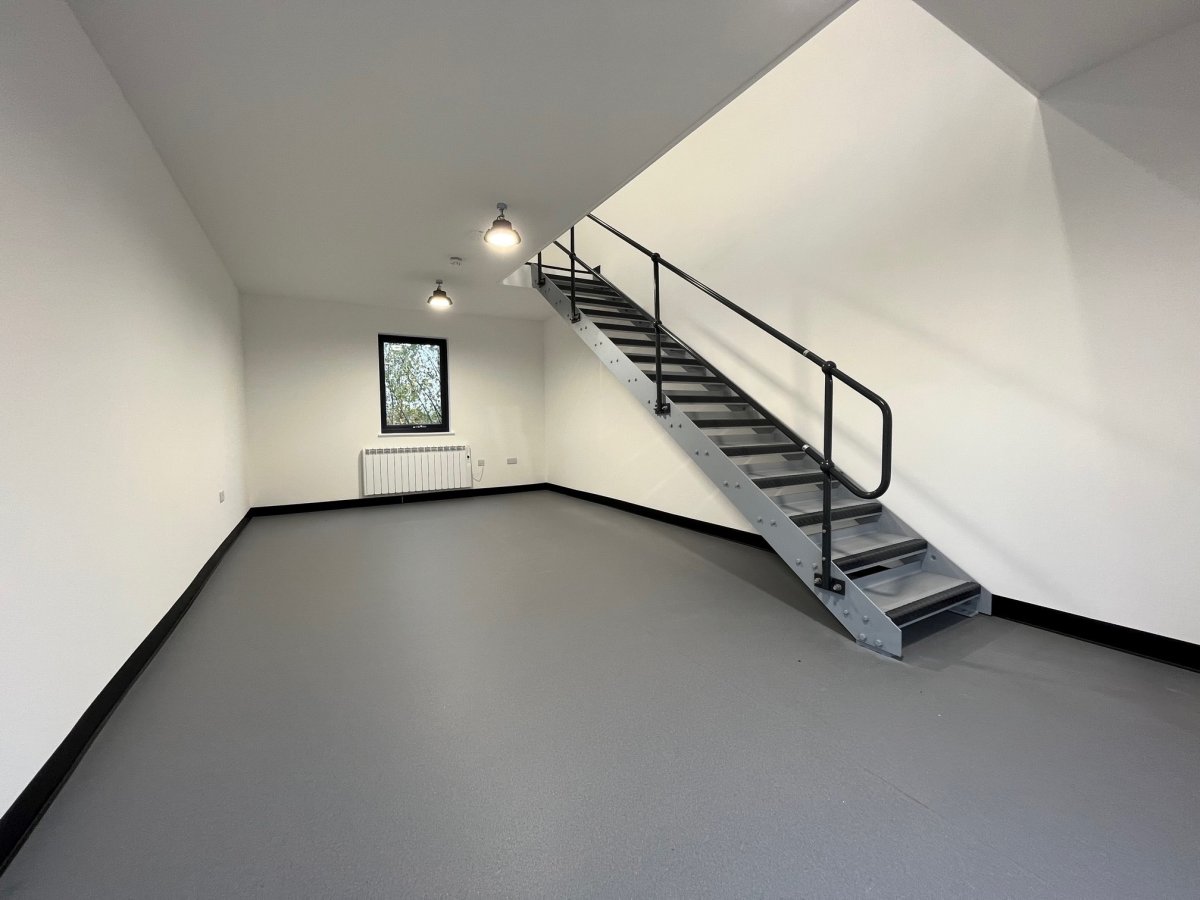 Office in Colchester - photo 3