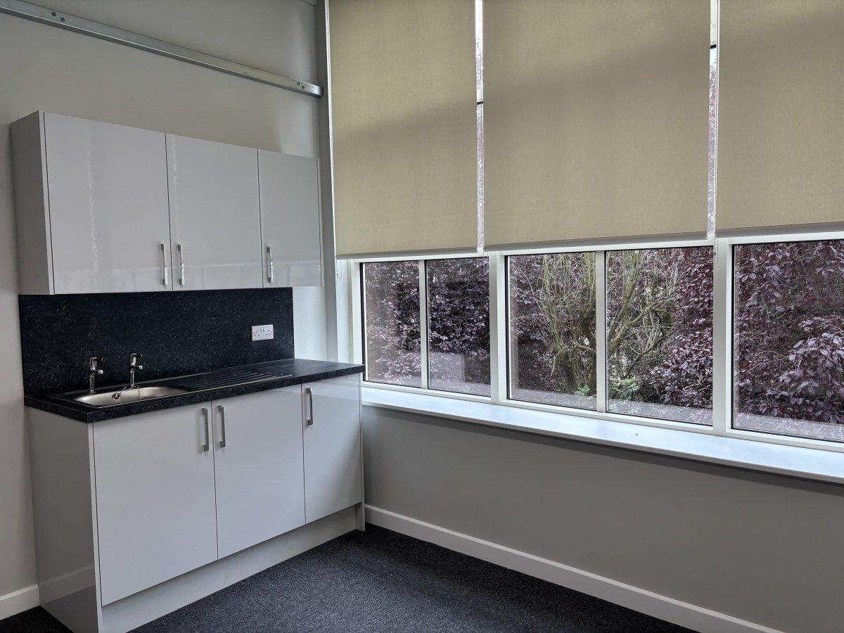 Office in Hebden Bridge - photo 3