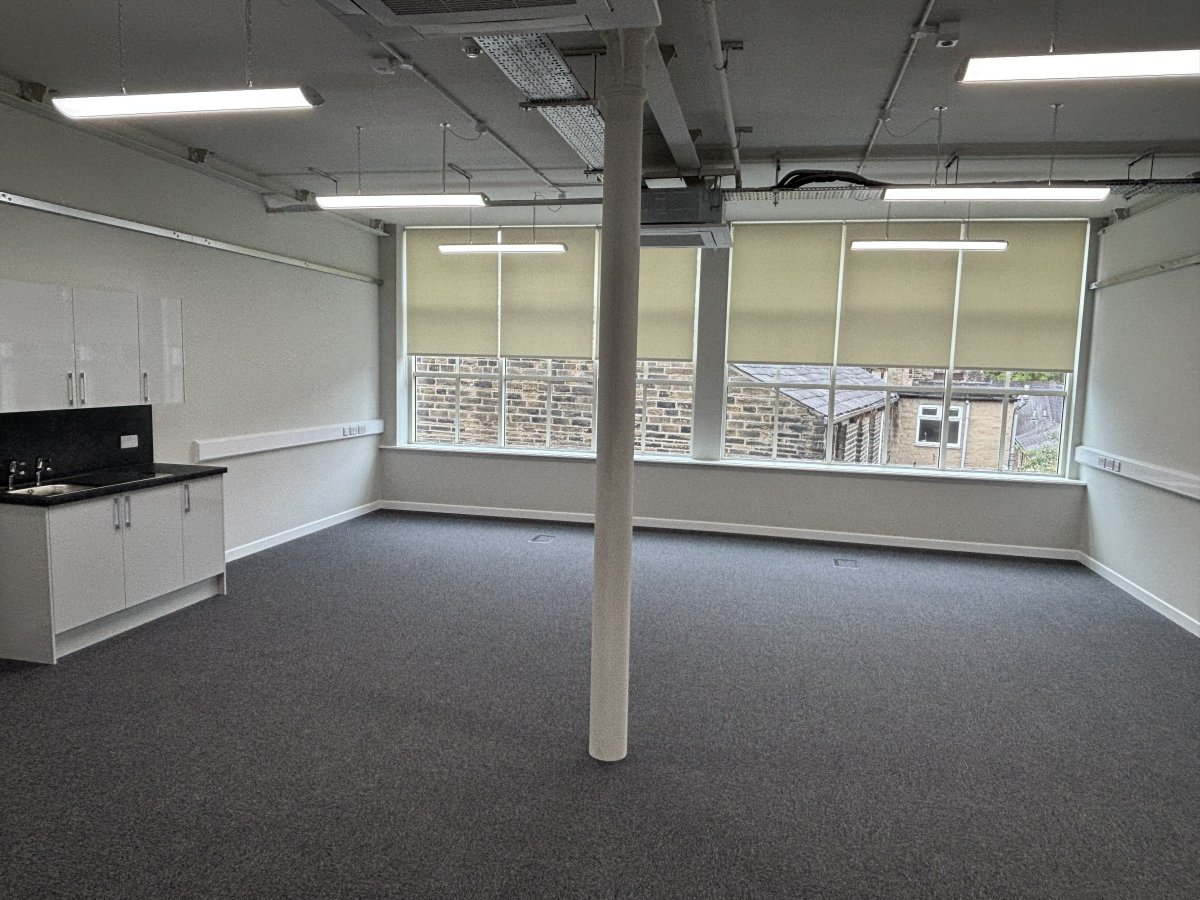 Office in Hebden Bridge - photo 2