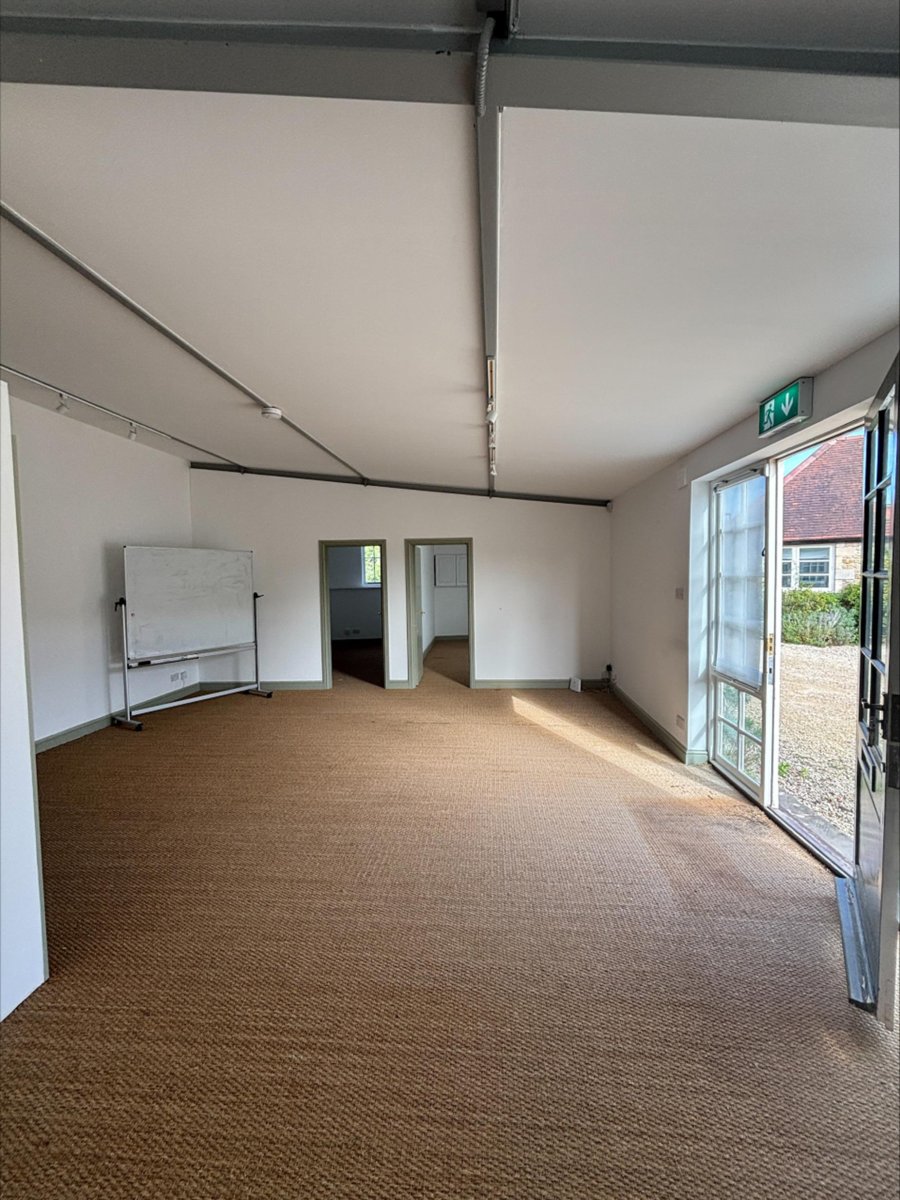 Office in Frome - photo 4