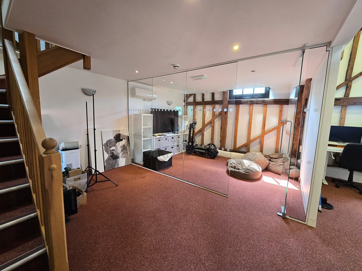 Office in Shillington - photo 2