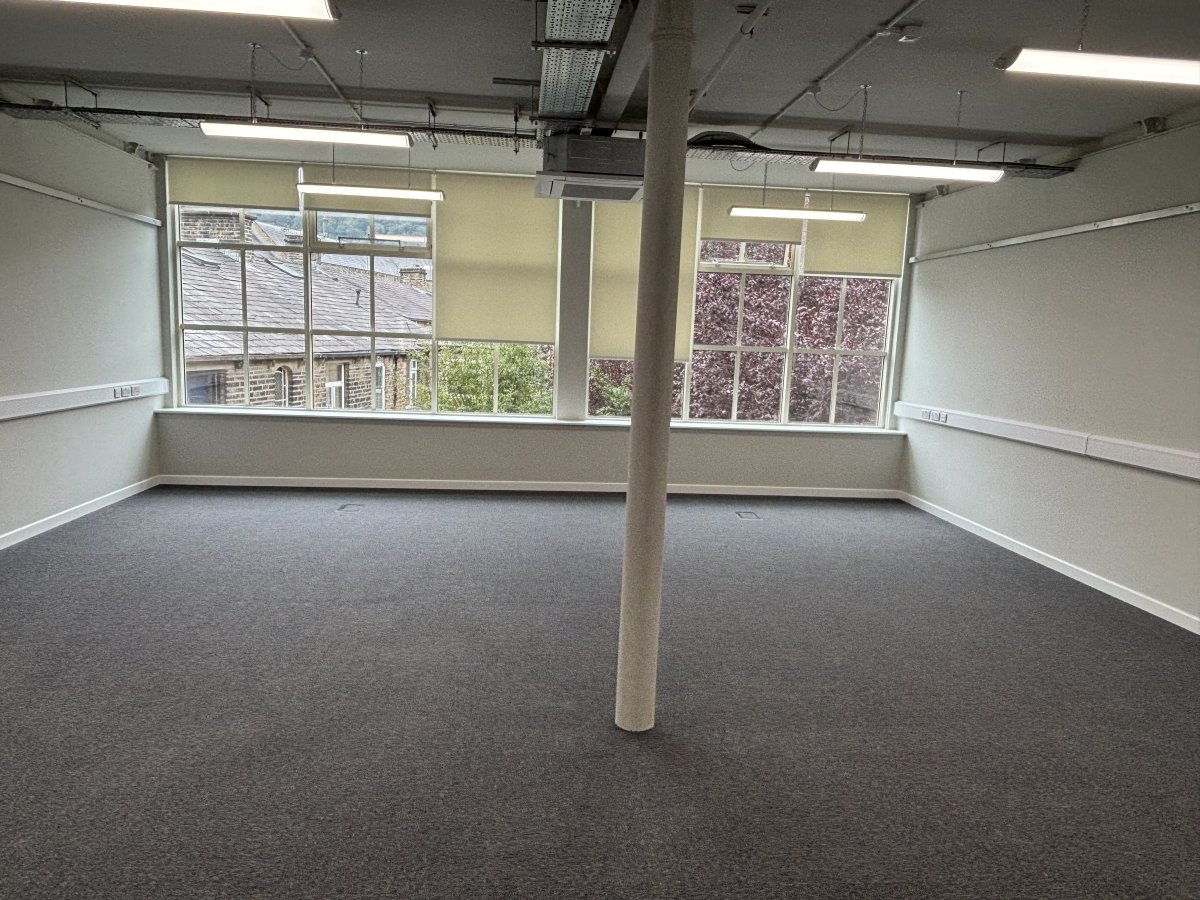 Office in Hebden Bridge - photo 2
