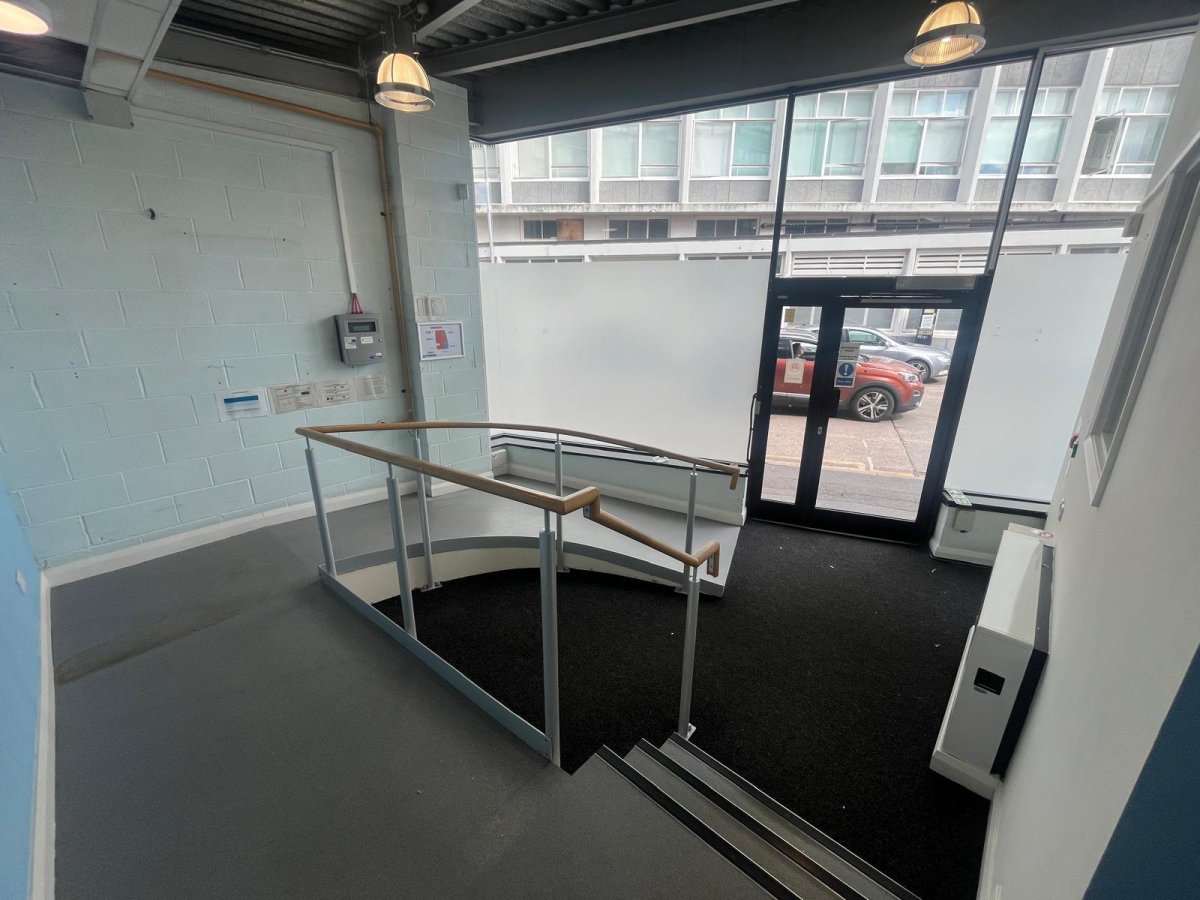 Office in Leicester - photo 2