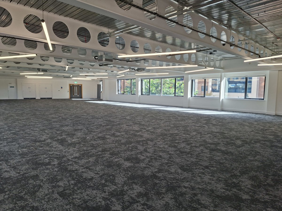 Office in Newcastle Upon Tyne - photo 4
