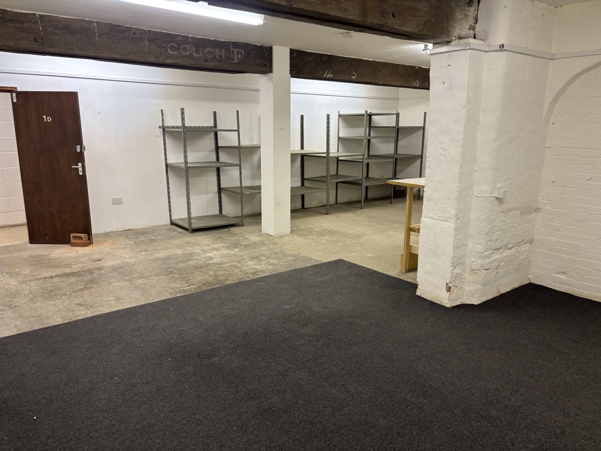 Office in Grantham - photo 2