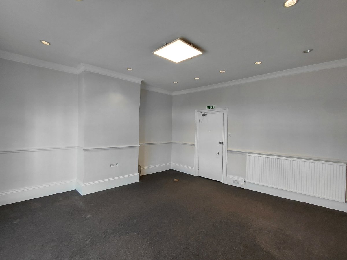 Office in Sevenoaks - photo 3