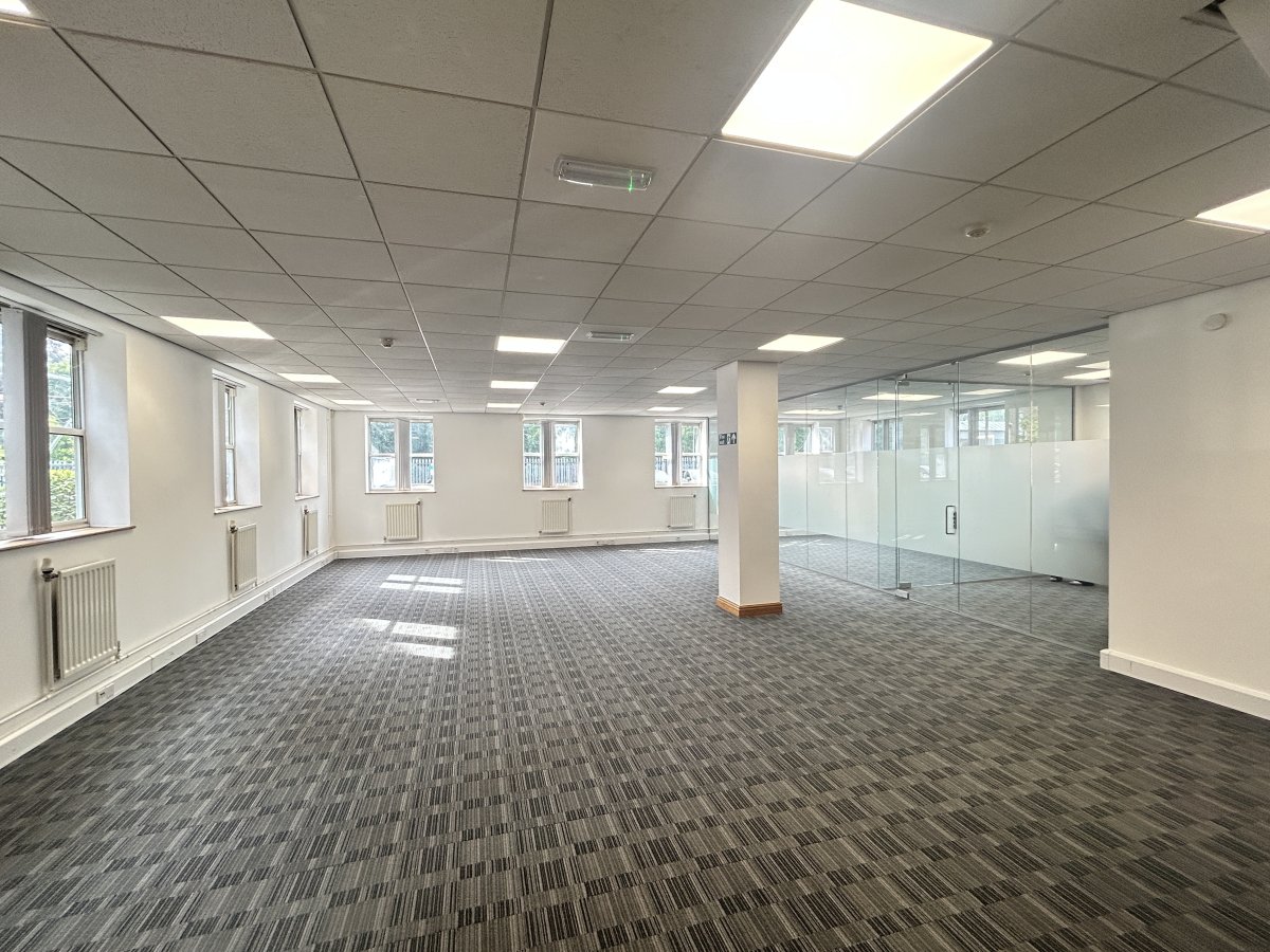 Office in Sale - photo 3