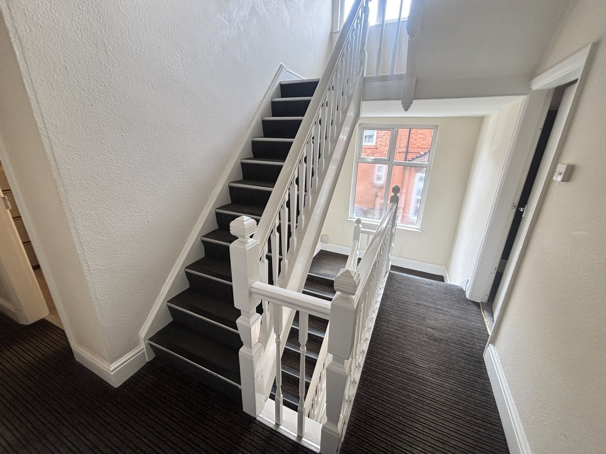 Office in Hinckley - photo 2