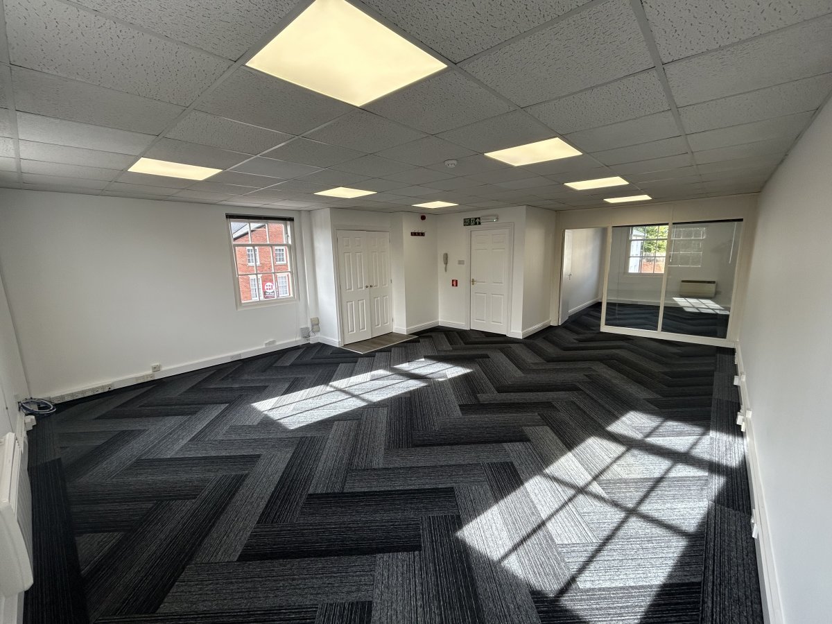 Office in Derby - photo 2