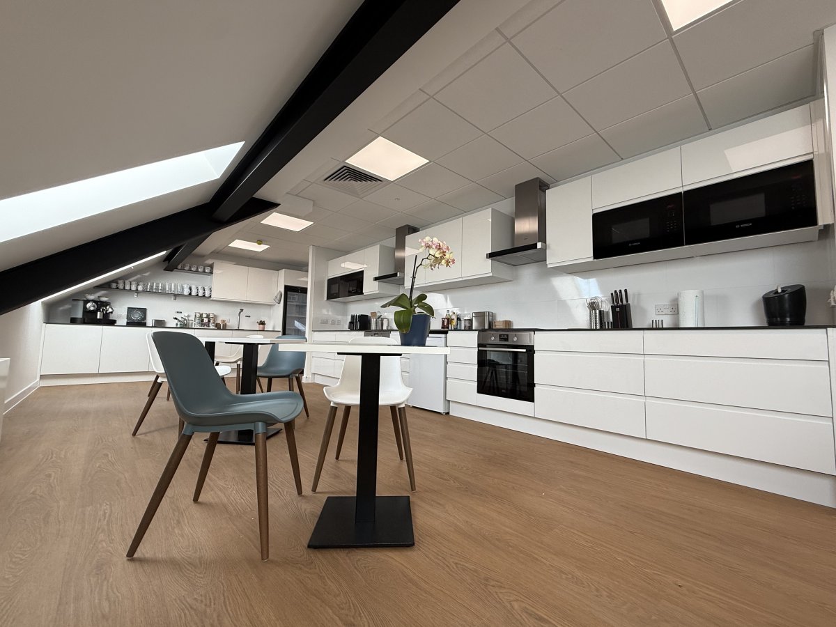 Office in Colchester - photo 3